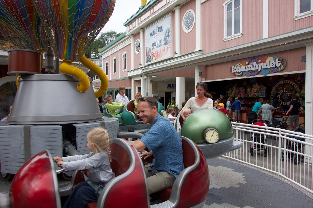 20130807-12-05-31.jpg - Robin så ledsen att de fick stanna åket i förtid...