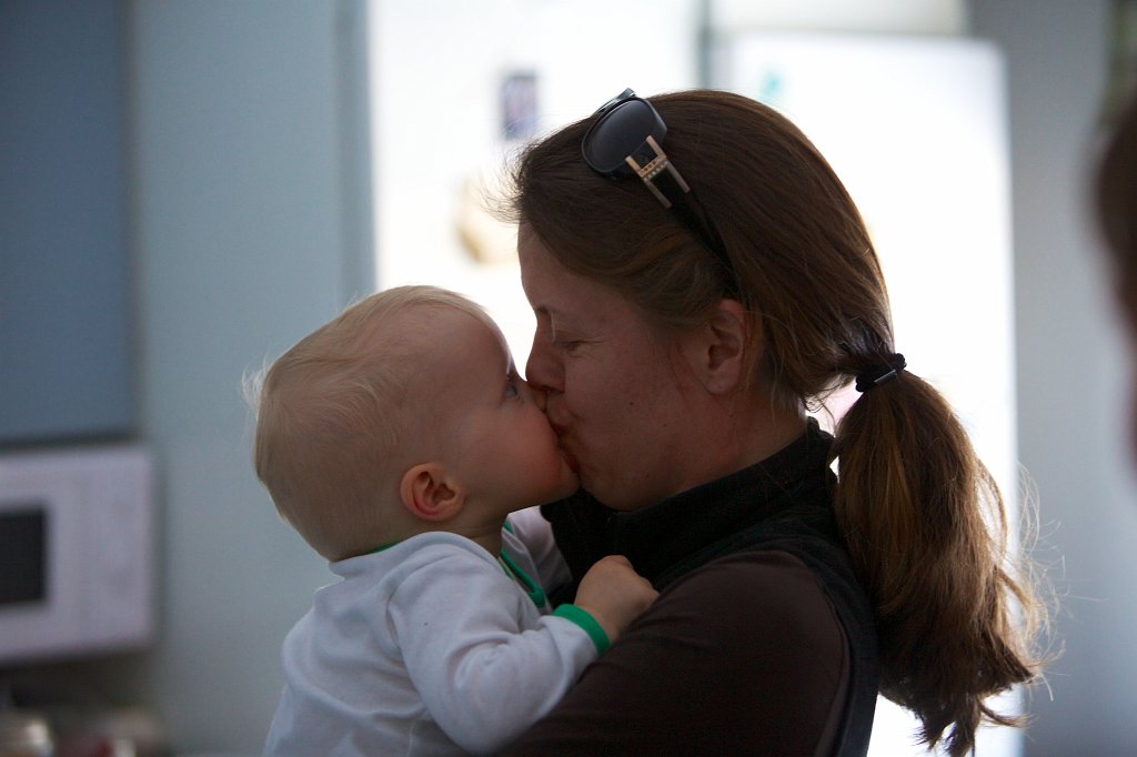 20130331-18-26-47.jpg - Puss mamma!