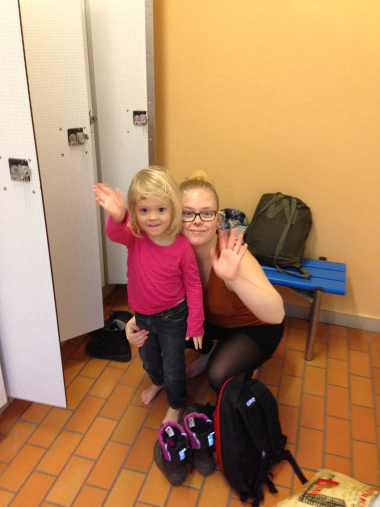 20131124-09-31-45.jpg - Josefin och Nina har tjejhelg i Malmö (hos Lisa)