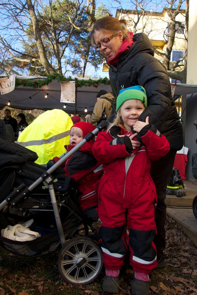 20131201-11-59-25.jpg - Julmarknad på Stora Essingen
