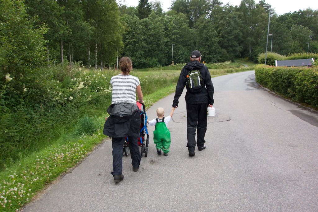 20140713-11-17-49.jpg - På väg mot svampskogen