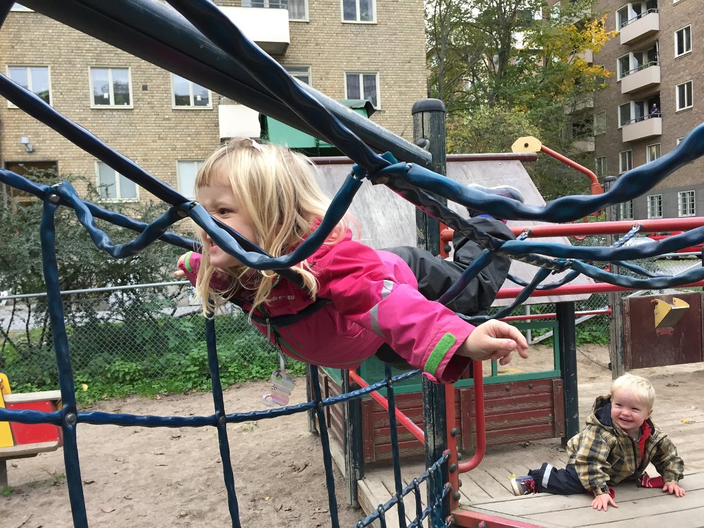 20141018-16-05-54.jpg - Katla är ute och flyger