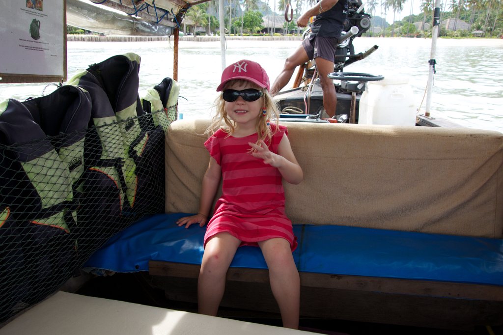 20141124-15-01-52.jpg - Rätt nöjd med att få åka Longtail istället för att gå hem i värmen