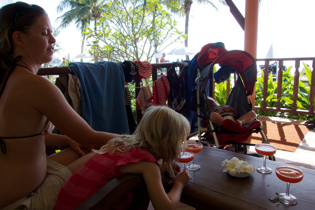 20141130-15-25-05.jpg - Välkomstdrink...