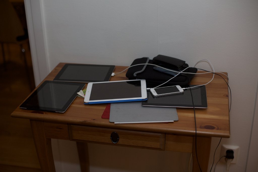 20140502-21-32-15.jpg - iPad-familjerna träffas